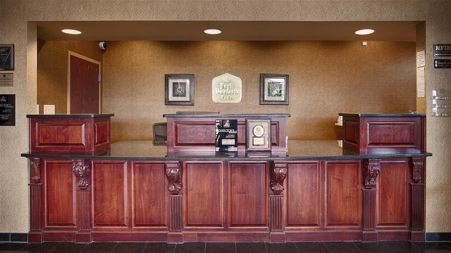 Best Western Plus Two Rivers Hotel & Suites Demopolis Exterior foto